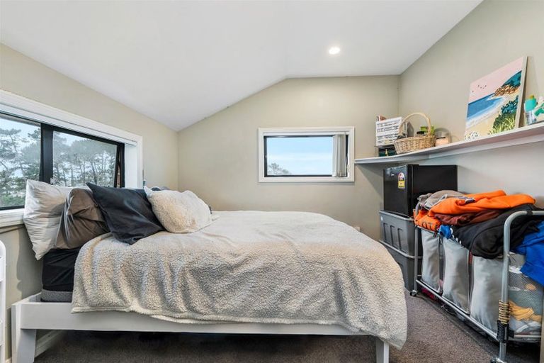 Photo of property in 53 Helleur Road, Massey, Auckland, 0614