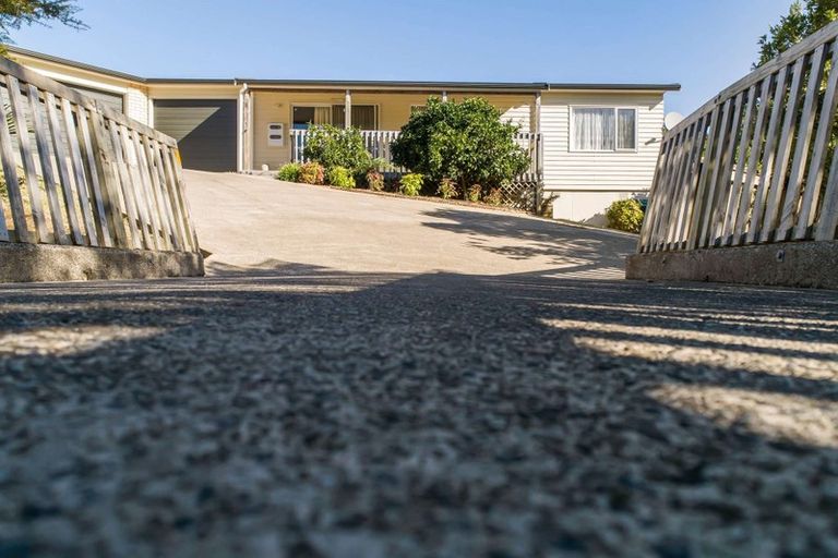 Photo of property in 67a Beach Haven Road, Beach Haven, Auckland, 0626