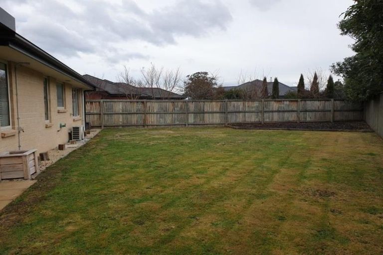 Photo of property in 25 Franklin Drive, Rangiora, 7400