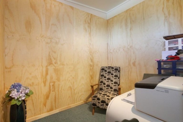 Photo of property in 14 Ngareta Street, Marton, 4710