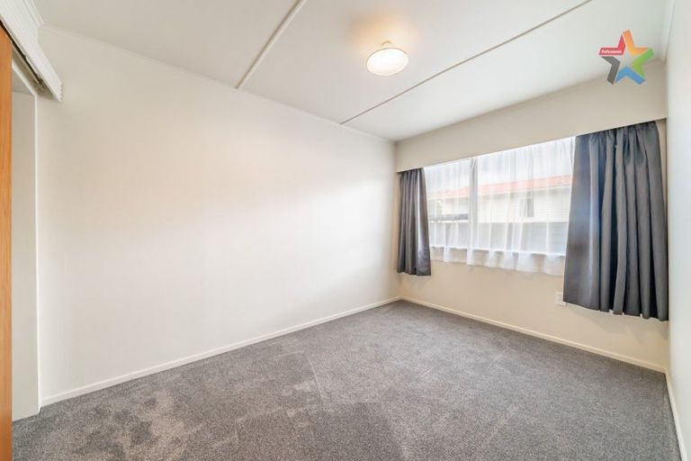 Photo of property in 293a Wellington Road, Wainuiomata, Lower Hutt, 5014