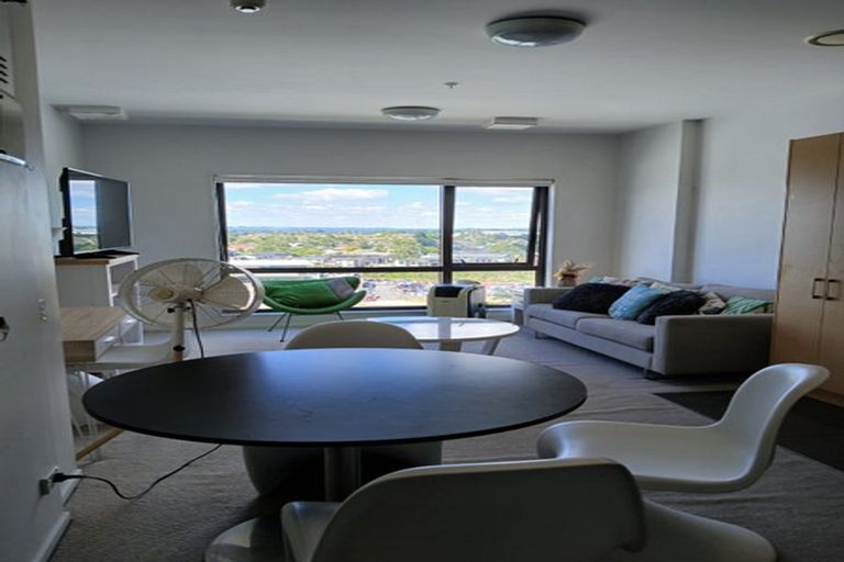 Photo of property in Twin Towers, 909/17 Putney Way, Manukau, Auckland, 2104