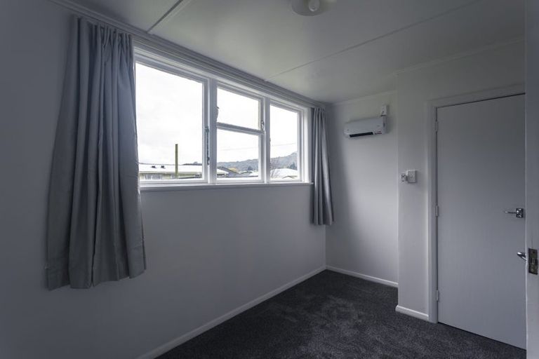 Photo of property in 30-32 Delaney Drive, Stokes Valley, Lower Hutt, 5019
