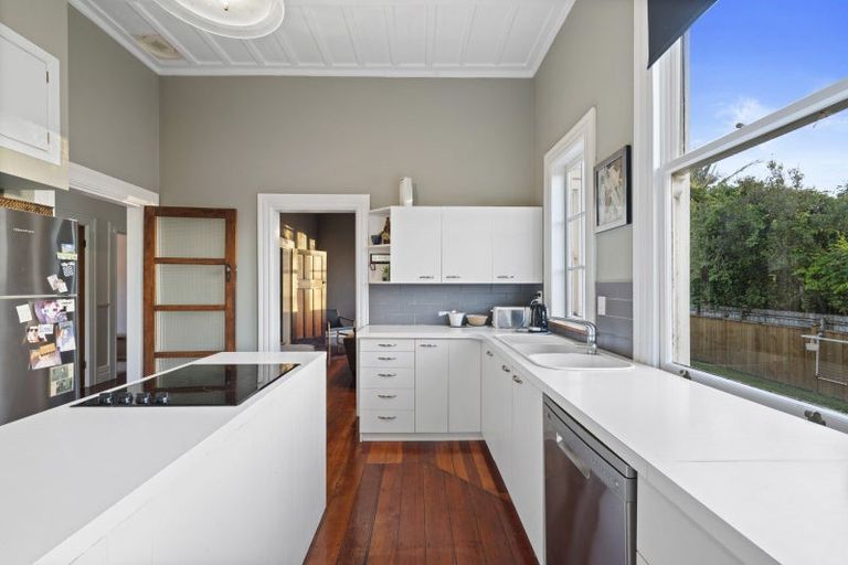 Photo of property in 163 Princes Street West, Pukekohe, 2120