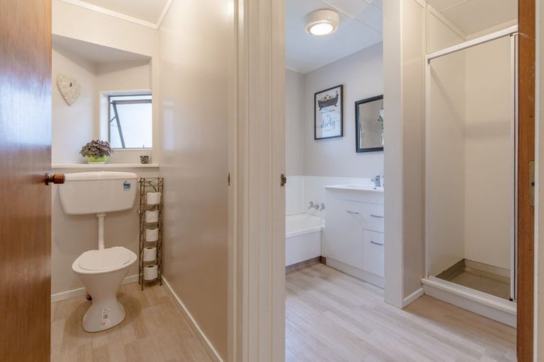 Photo of property in 20 Russell Street, Otane, 4202