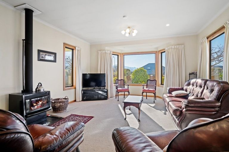 Photo of property in 51 Meadowstone Drive, Wanaka, 9305