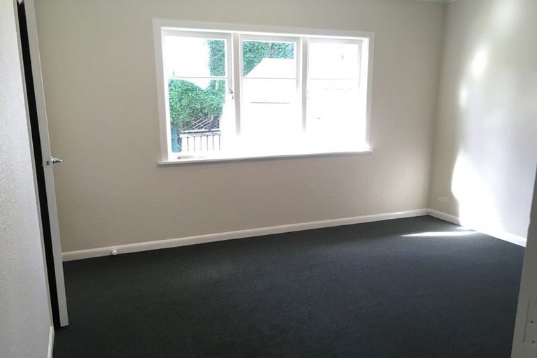 Photo of property in 26 Rathgar Road, Henderson, Auckland, 0610