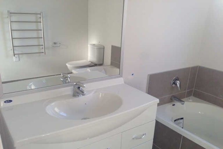 Photo of property in 57 Phar Lap Crescent, Takanini, 2112