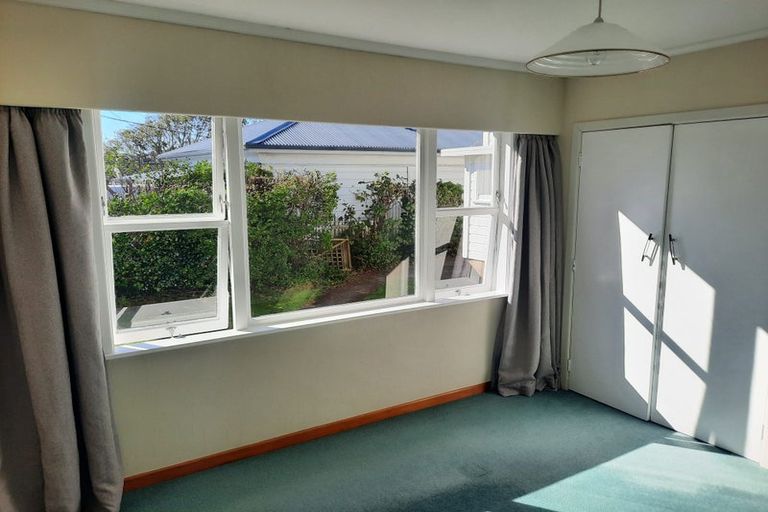 Photo of property in 19a Farm Road, Northland, Wellington, 6012