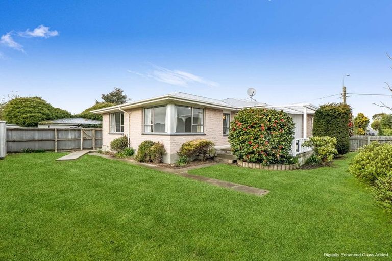 Photo of property in 402 Yaldhurst Road, Russley, Christchurch, 8042