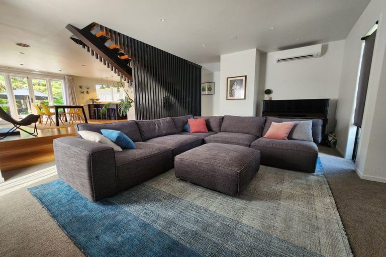 Photo of property in 7 Renata Crescent, Te Atatu Peninsula, Auckland, 0610