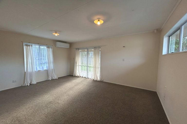 Photo of property in 48 Apollo Parade, Milson, Palmerston North, 4414