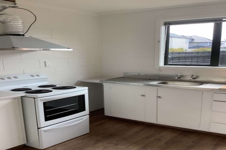 Photo of property in 2/86 Picton Avenue, Riccarton, Christchurch, 8011