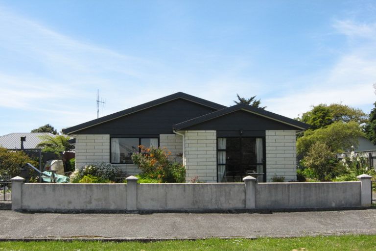 Photo of property in 11 Queen Street, Westport, 7825