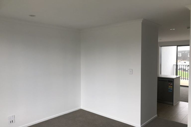 Photo of property in 15 Ngae Place, Mangere East, Auckland, 2024