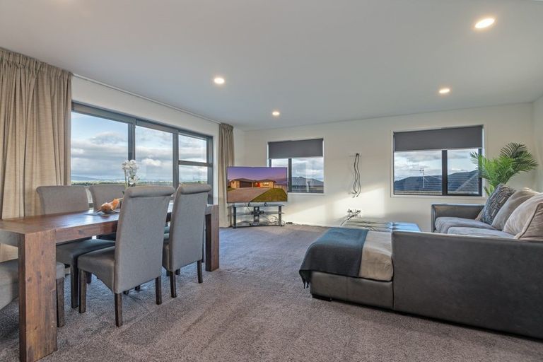Photo of property in 30 Macdonald Heights, Feilding, 4702