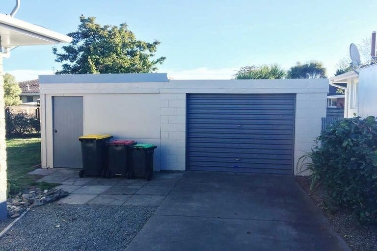 Photo of property in 19 Lamorna Road, Parklands, Christchurch, 8083
