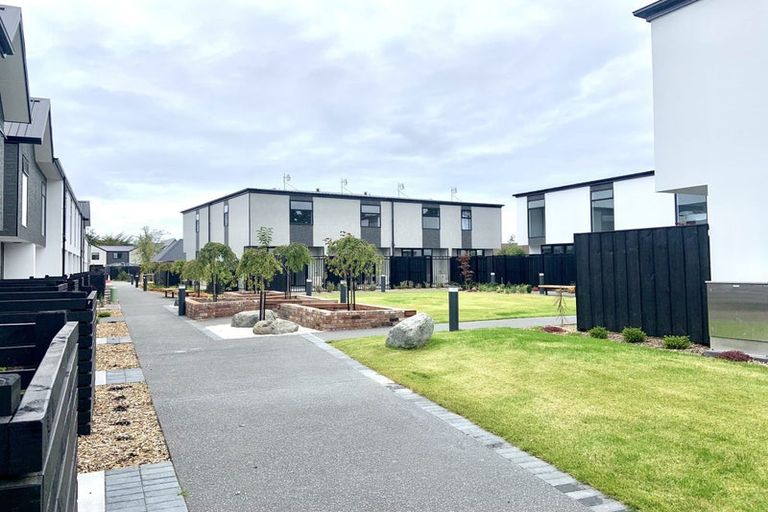 Photo of property in 2/8 New Brighton Road, Shirley, Christchurch, 8061