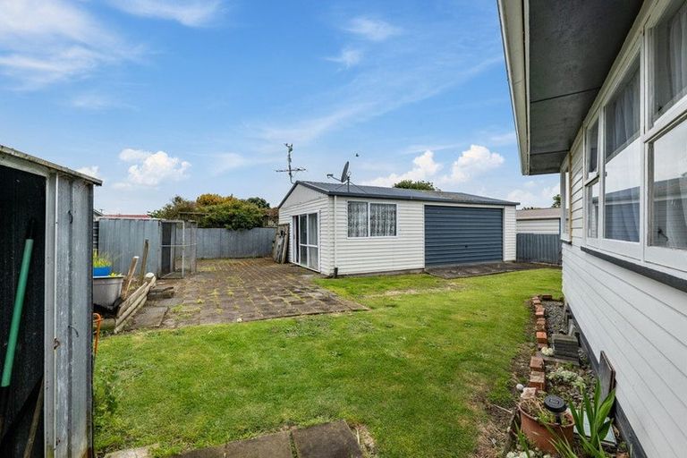 Photo of property in 3 Iredale Road, Hawera, 4610