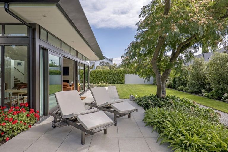 Photo of property in 93 Mays Road, St Albans, Christchurch, 8052