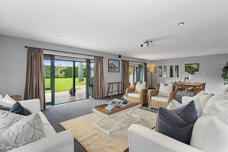 Photo of property in 4 Westall Lane, Avonhead, Christchurch, 8042