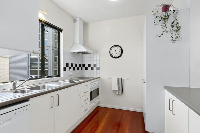 Photo of property in Marion Square Apartments, 3/26 Marion Street, Te Aro, Wellington, 6011