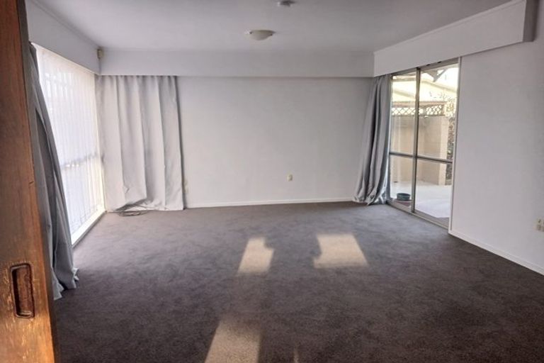 Photo of property in 11 Anaru Place, Awapuni, Palmerston North, 4412