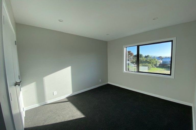 Photo of property in 43 Ron Deal Way, Epuni, Lower Hutt, 5011