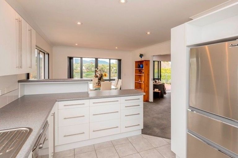 Photo of property in 62 The Drive, Paraparaumu Beach, Paraparaumu, 5032