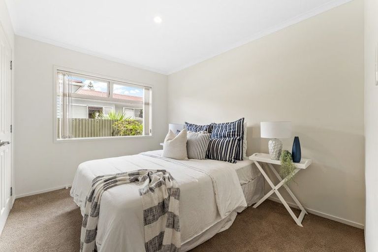Photo of property in 26b Edward Avenue, Orewa, 0931