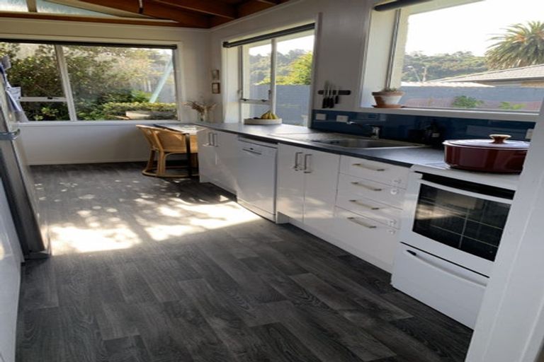 Photo of property in 3 Hawthorn Crescent, Stokes Valley, Lower Hutt, 5019