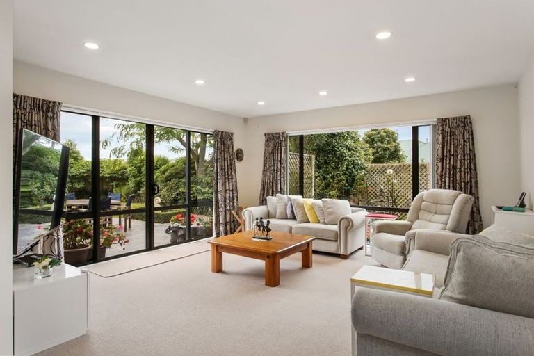 Photo of property in 37 Riverton Terrace, Halswell, Christchurch, 8025