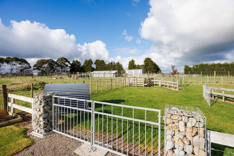 Photo of property in 106 Reid Line East, Aorangi, Feilding, 4775