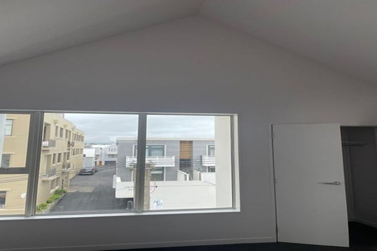 Photo of property in 30u5 Pirie Street, Mount Victoria, Wellington, 6011
