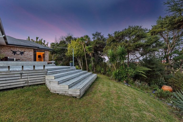 Photo of property in 157e Colwill Road, Massey, Auckland, 0614