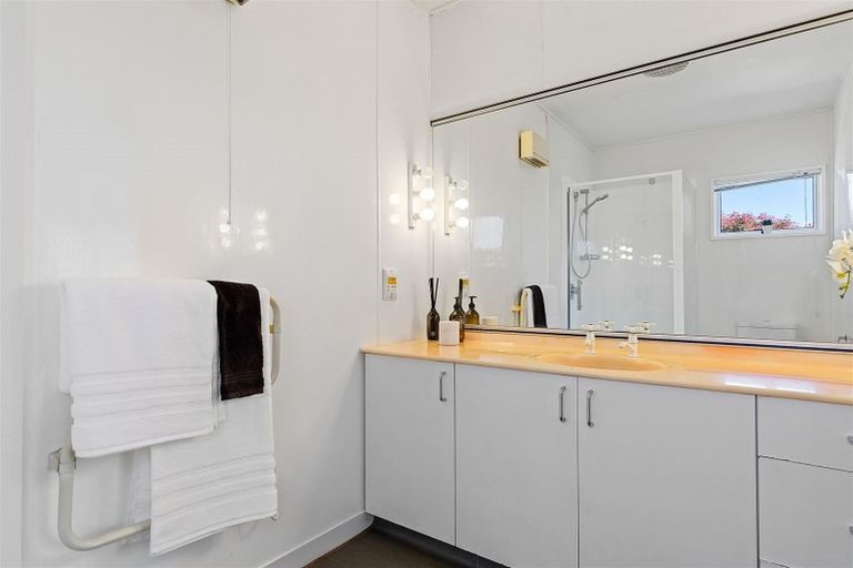 Photo of property in 3 Jamell Place, Avonhead, Christchurch, 8042