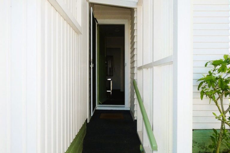 Photo of property in 2 Mclaughlins Lane, Westport, 7825