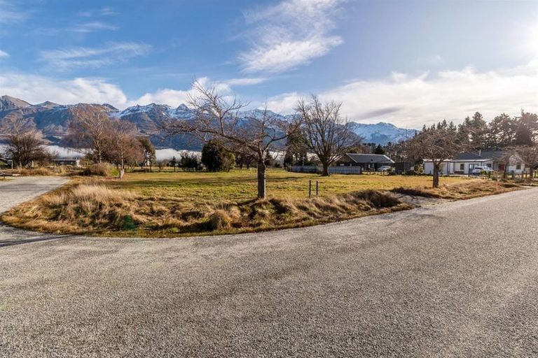Photo of property in 8 Woodley Place, Glenorchy, 9372
