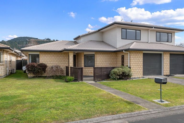 Photo of property in 16/64 Kawaha Point Road, Kawaha Point, Rotorua, 3010