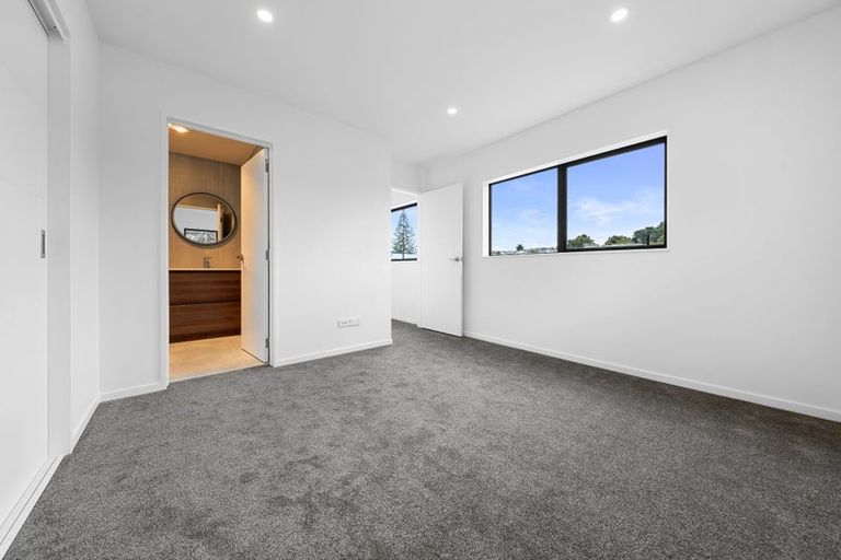 Photo of property in 19b Vida Place, Howick, Auckland, 2014
