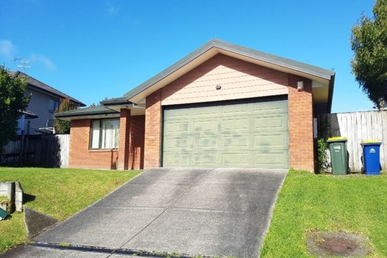 Photo of property in 2/8 Tobruk Crescent, Milford, Auckland, 0620