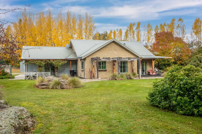 Photo of property in 208 Fisher Lane, Galloway, Alexandra, 9393