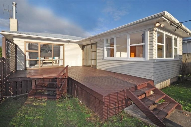 Photo of property in 216a Sturges Road, Henderson, Auckland, 0612