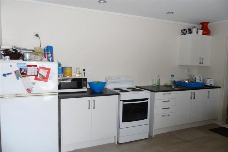 Photo of property in 613 Massey Road, Mangere, Auckland, 2022