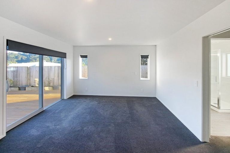 Photo of property in 23a Hawthorn Crescent, Stokes Valley, Lower Hutt, 5019