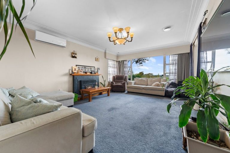 Photo of property in 91 Stottholm Road, Titirangi, Auckland, 0604