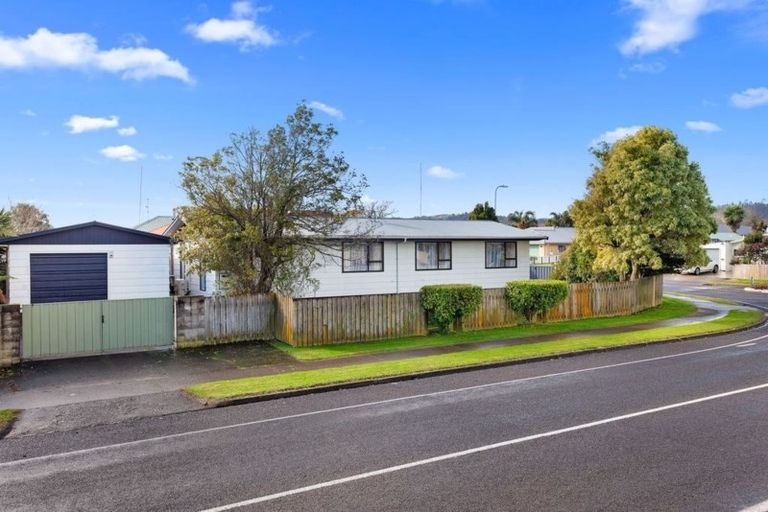 Photo of property in 1 Edgewater Grove, Whakatane, 3120