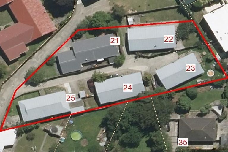 Photo of property in 22 Larsen Court, Roslyn, Palmerston North, 4414