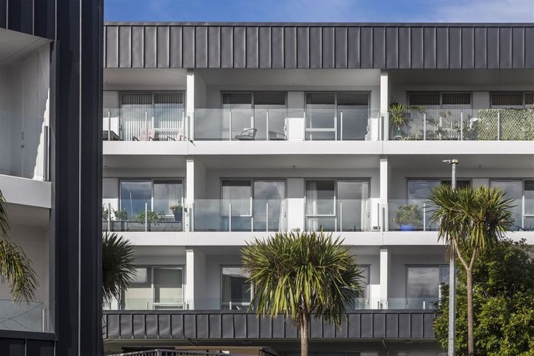 Photo of property in 221/17 Link Crescent, Stanmore Bay, Whangaparaoa, 0932