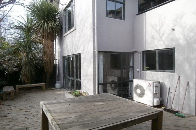 Photo of property in 5/4 Brockworth Place, Riccarton, Christchurch, 8011